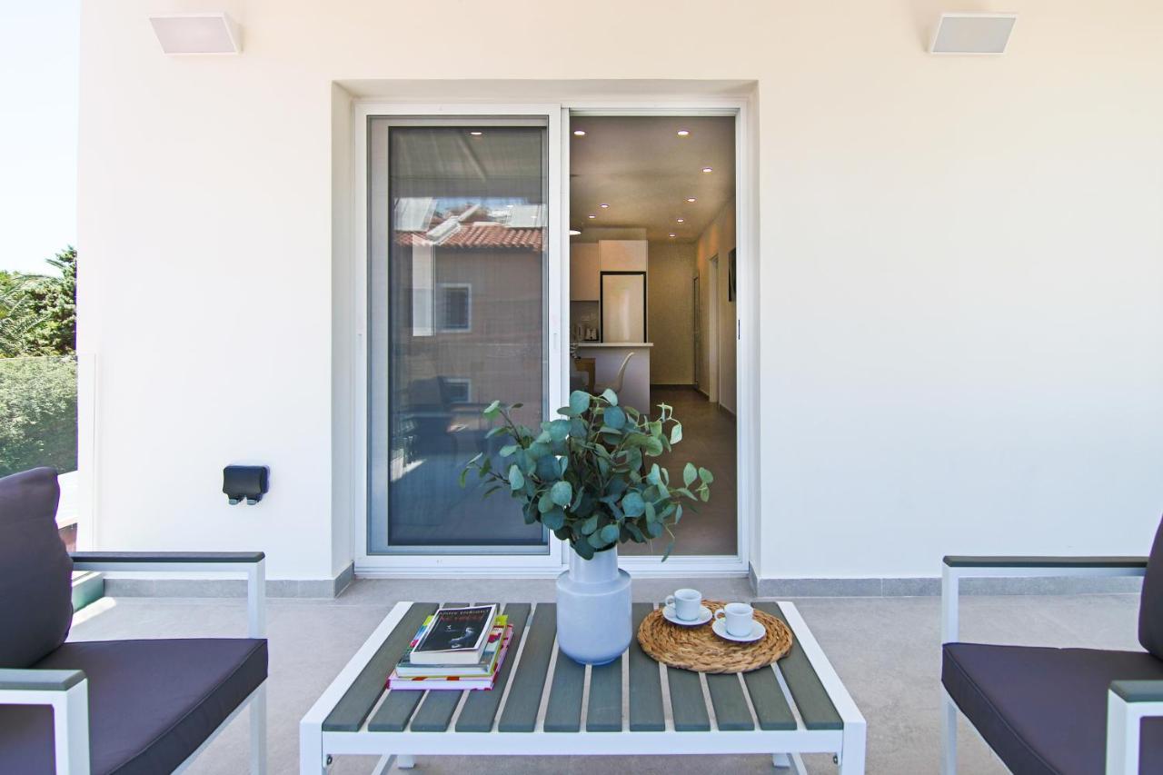 Phaedrus Living Seaside Luxury Limnaria 172 Daire Pafos Dış mekan fotoğraf